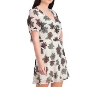 Avec Les Filles | Mini Floral Dress size XS 🍃